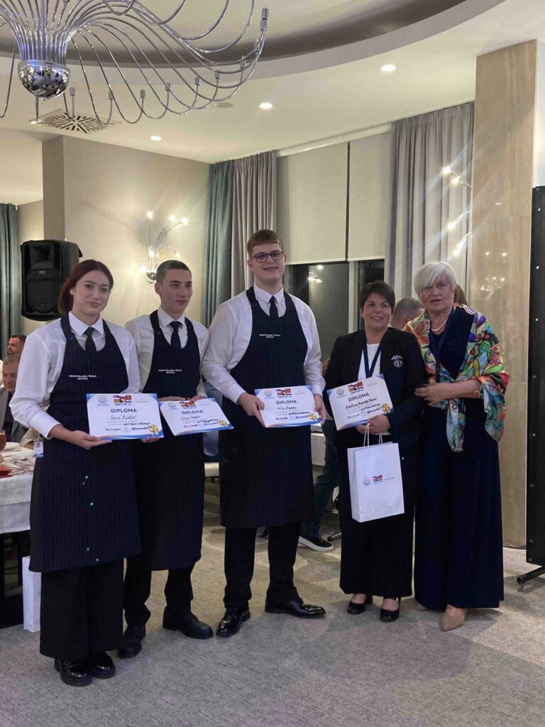 560454051 1295081909075489 8051273554465875280 n